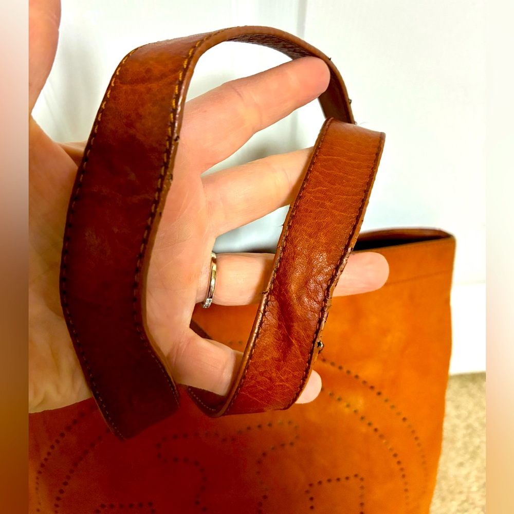 Tory Burch all leather perforated large tote work bag laptop cognac workwear - Picture 2 of 6